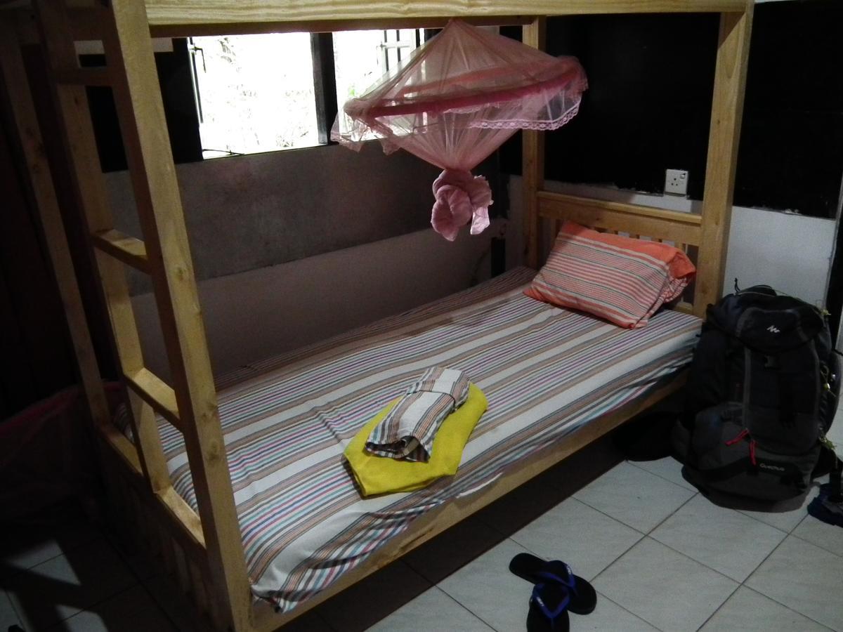 Rural Jungle Backpackers Hostel Deniyaya Exterior photo